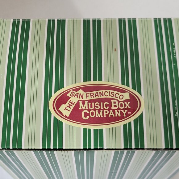 The San Francisco Music Box Santa in Spinning Water Television - 8 Songs - Picture 3 of 8